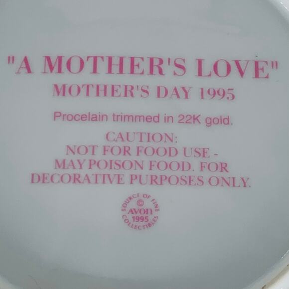 Collectors Plate A Mothers Love 1995 Porcelain Mothers Day Avon 22K Gold Rim - Picture 4 of 6